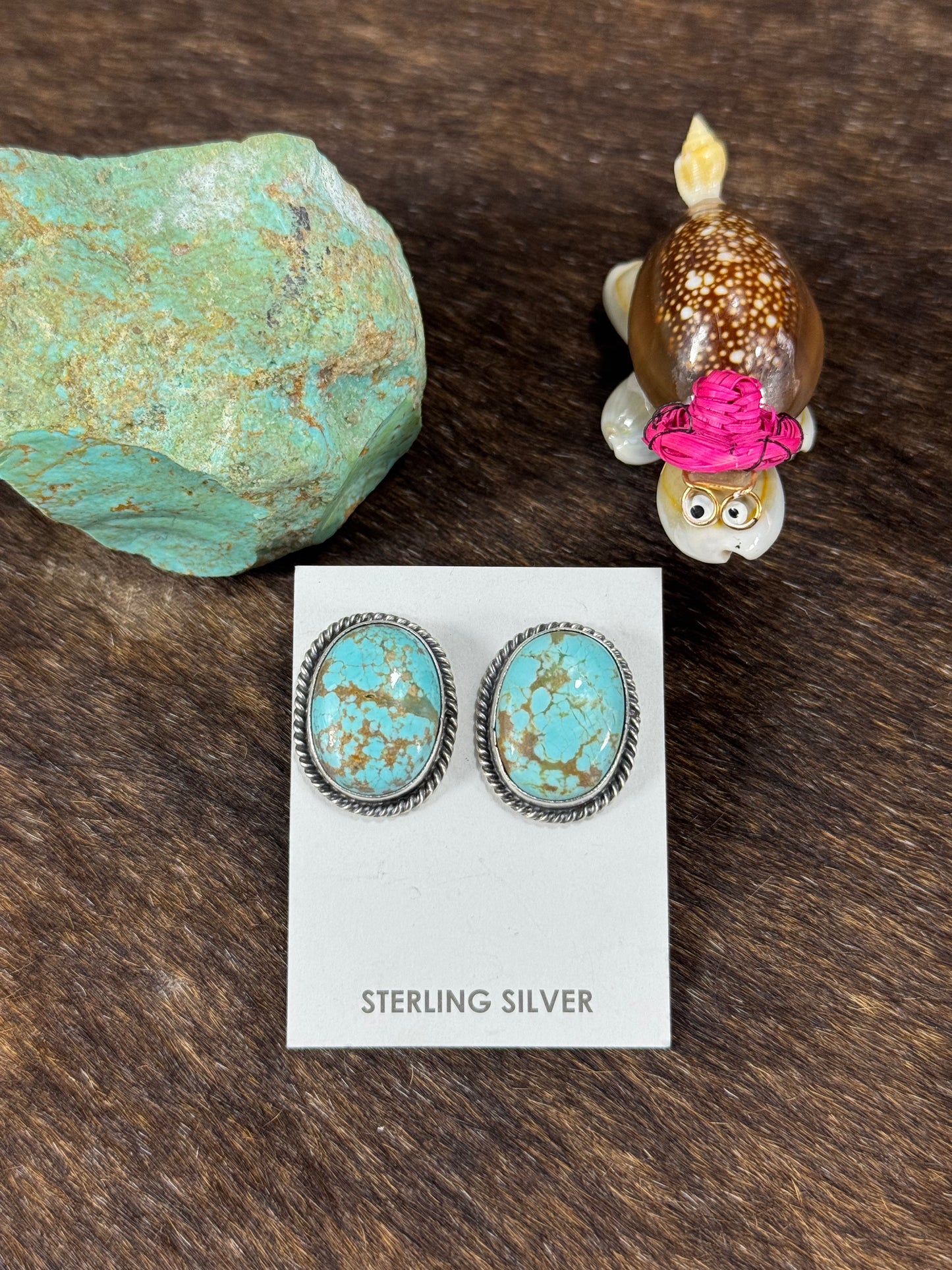 #8 Oval Stud Earring
