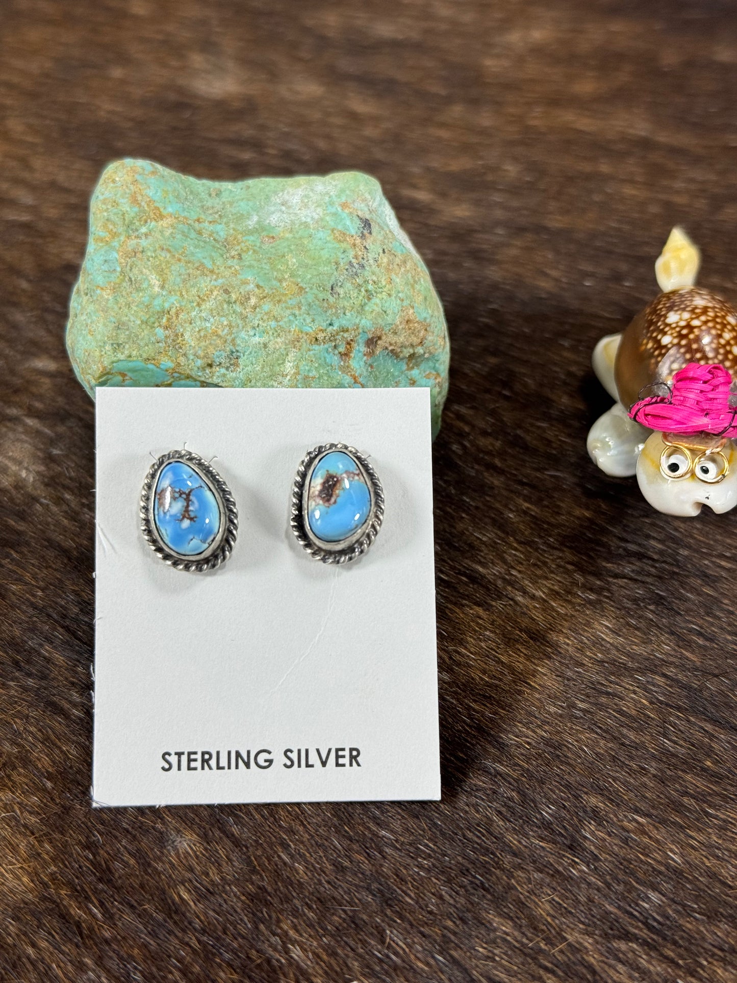 Golden Hills Stud Earring