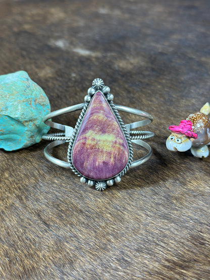Purple Spiny Teardrop Bracelet