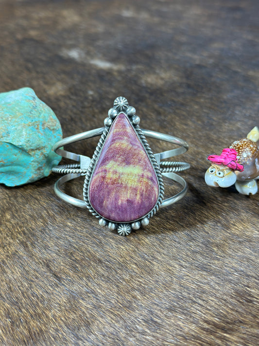 Purple Spiny Teardrop Bracelet