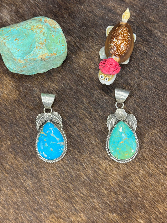 Kingman Turquosie Feather Pendant