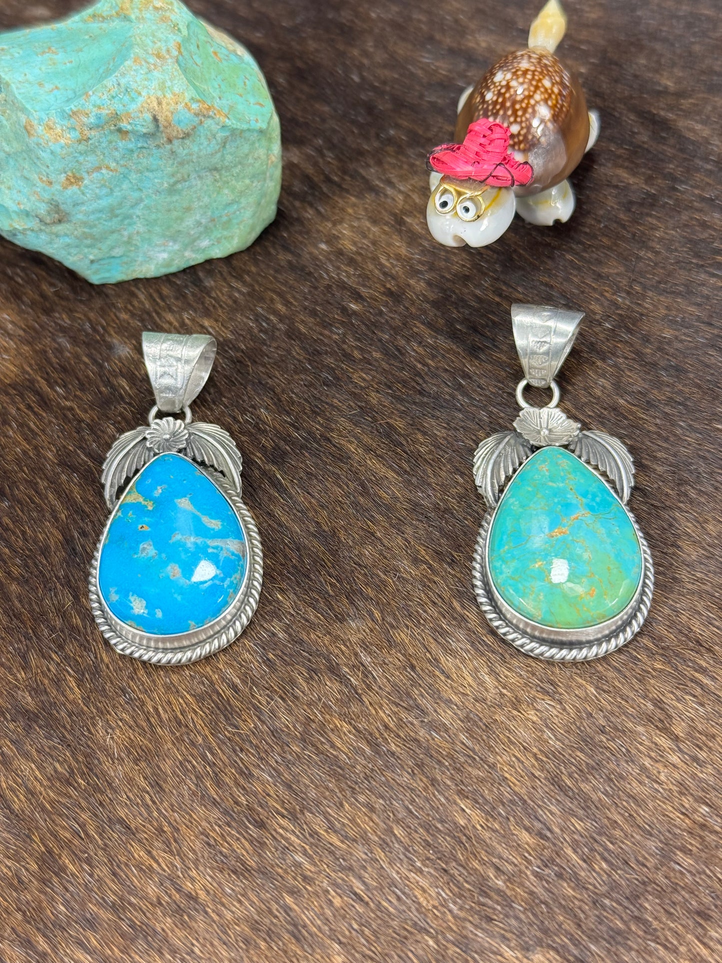 Kingman Turquosie Feather Pendant