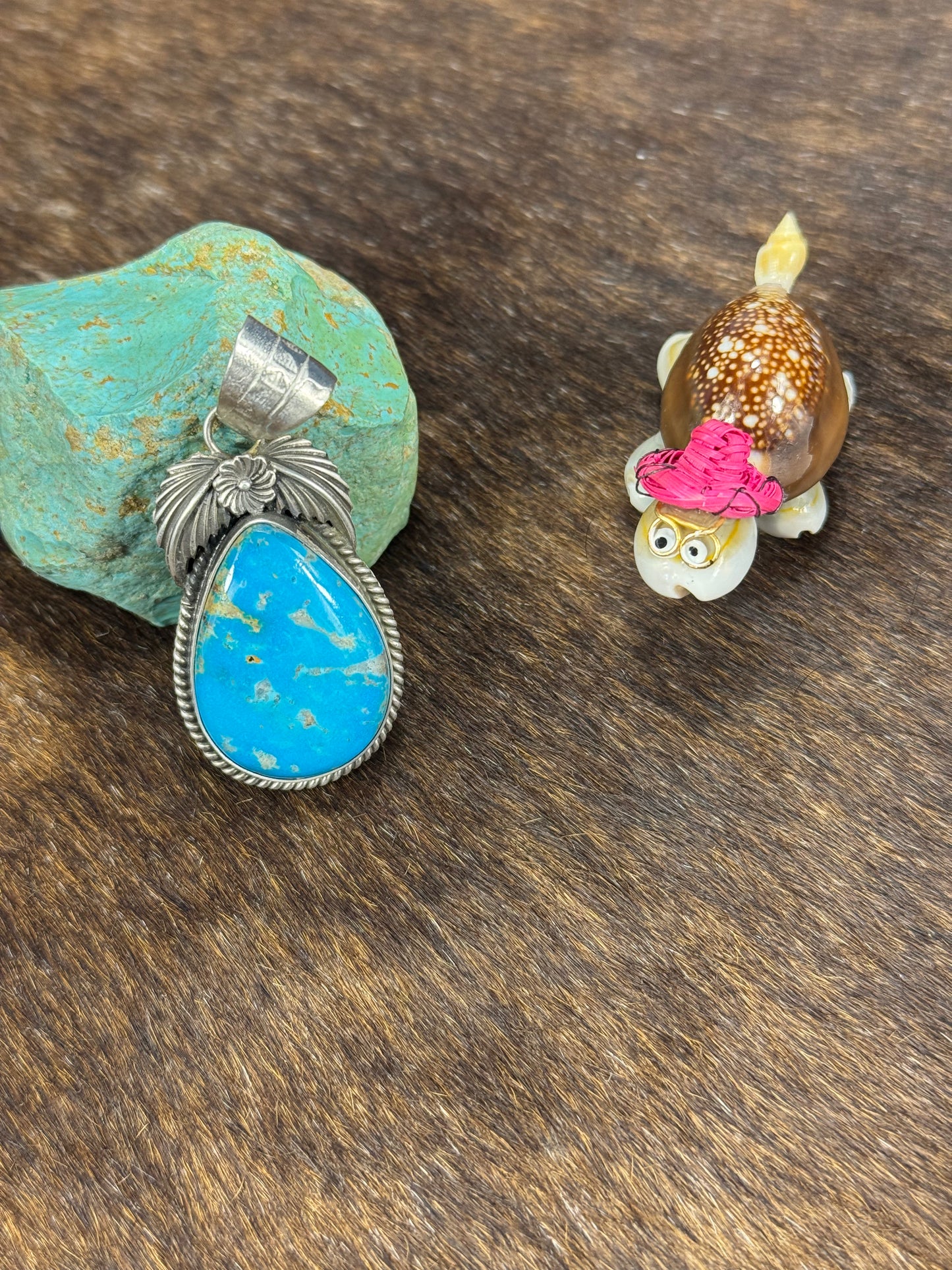 Kingman Turquosie Feather Pendant