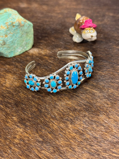 Kingman Turquoise Cluster bracelet