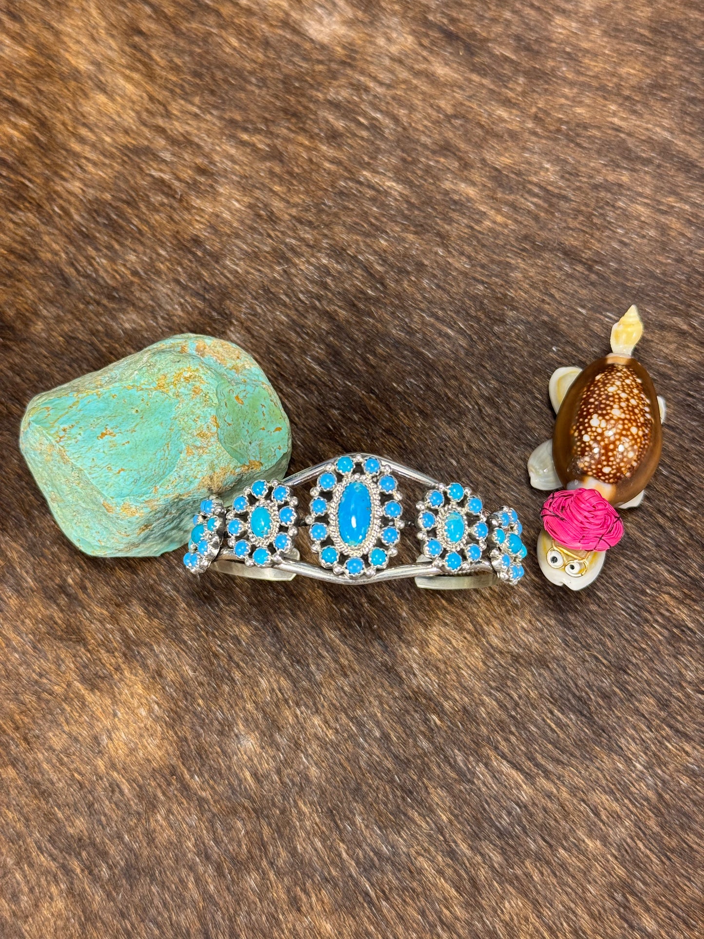 Kingman Turquoise Cluster bracelet