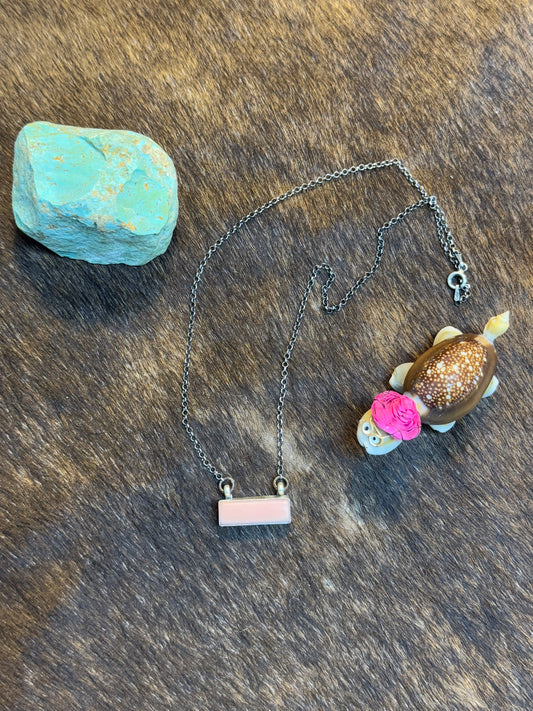 Pink Conch Bar Necklace