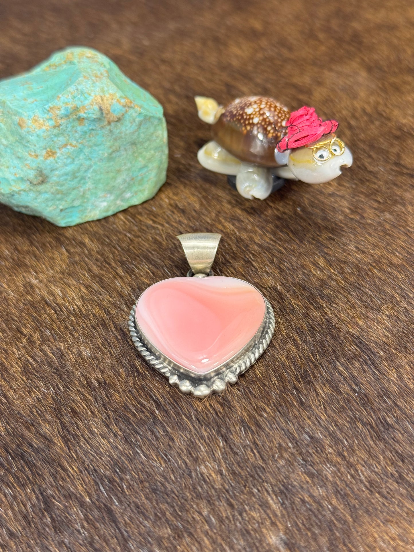 Pink Conch Heart Pendant