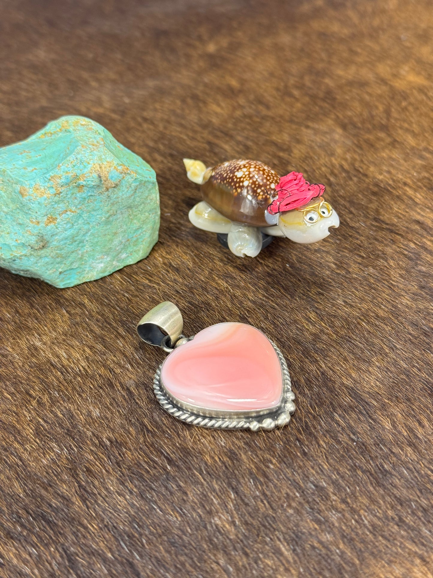 Pink Conch Heart Pendant