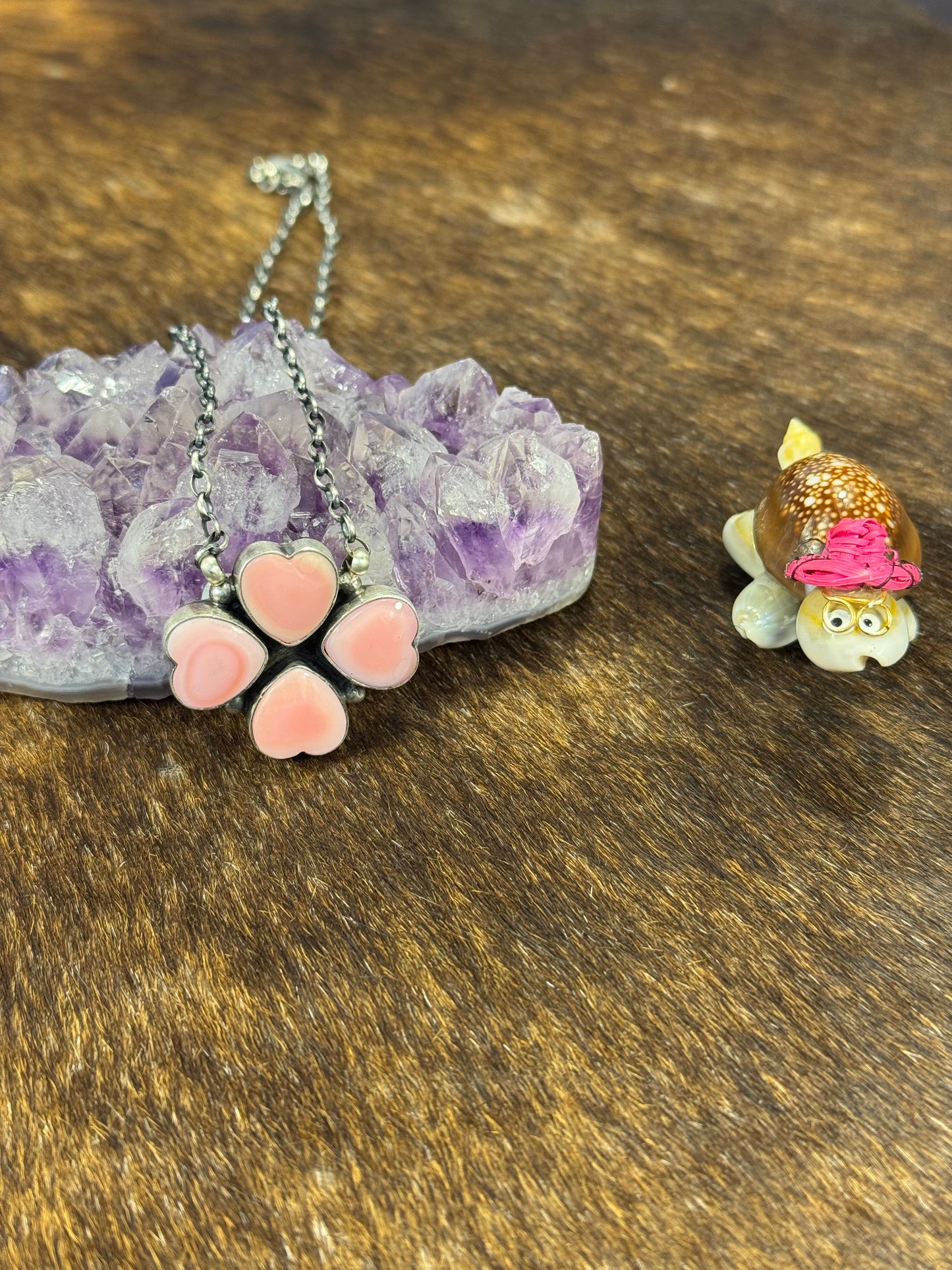 Pink Conch 4 Heart Clover Necklace