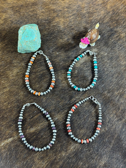 Navajo Style Pearls and Single Stone Bracelet